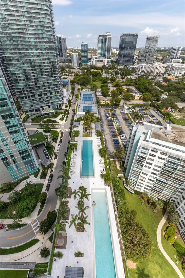 One Paraiso #2406 image #73