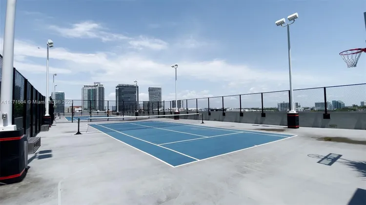 One Paraiso #2406 image #77