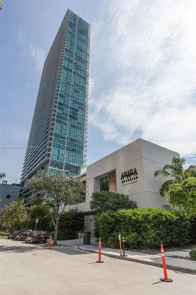 One Paraiso #2406 image #81