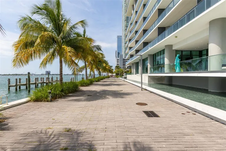 One Paraiso #2406 image #87