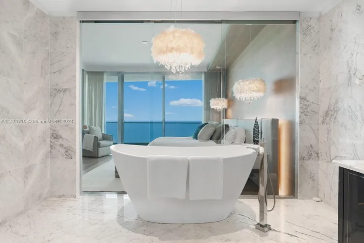 Fendi Chateau Residences #901 image #12