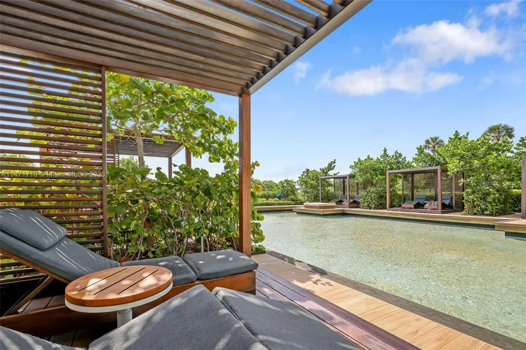 Fendi Chateau Residences #901 image #37