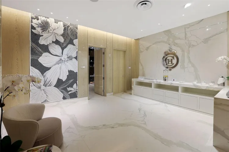 Fendi Chateau Residences #901 image #38