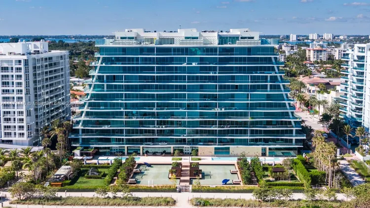 Fendi Chateau Residences #901 image #43