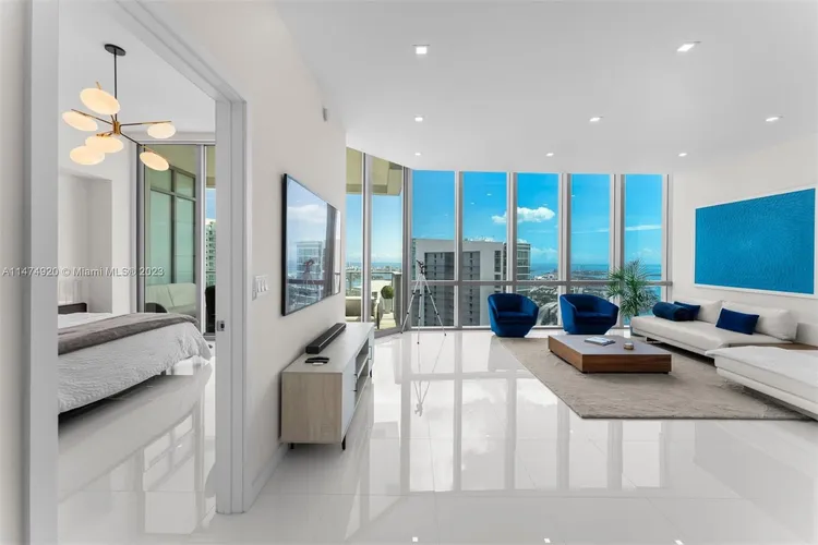 Paramount Miami Worldcenter #PH5105 image #11