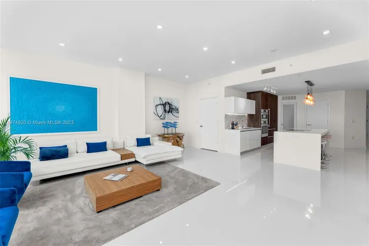 Paramount Miami Worldcenter #PH5105 image #13