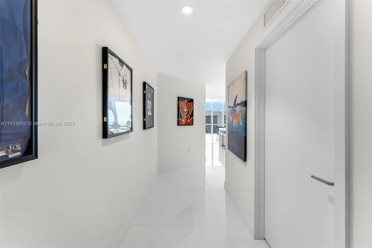 Paramount Miami Worldcenter #PH5105 image #18