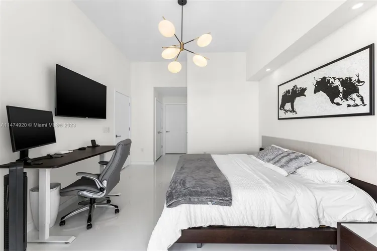 Paramount Miami Worldcenter #PH5105 image #19