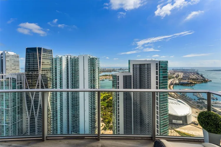 Paramount Miami Worldcenter #PH5105 image #31