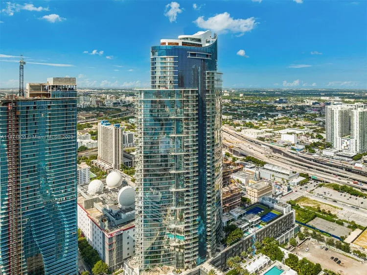 Paramount Miami Worldcenter #PH5105 image #37