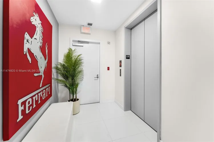 Paramount Miami Worldcenter #PH5105 image #6