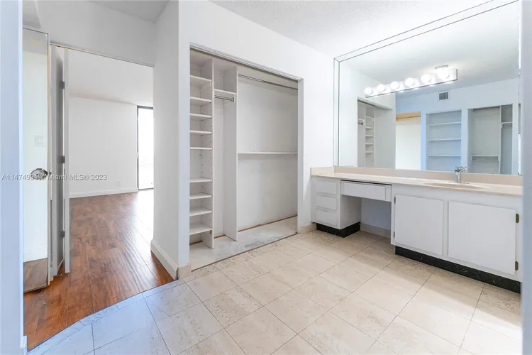 Delvista Towers #2226 image #12