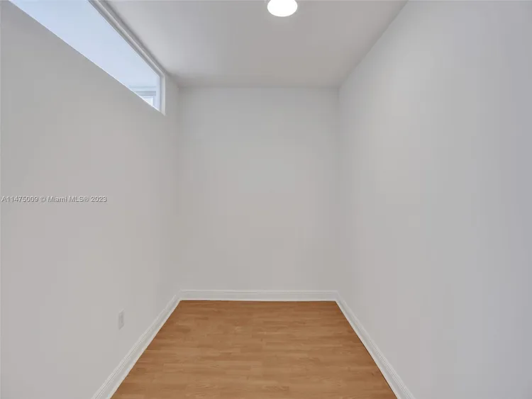 Solimar #S4-H image #17