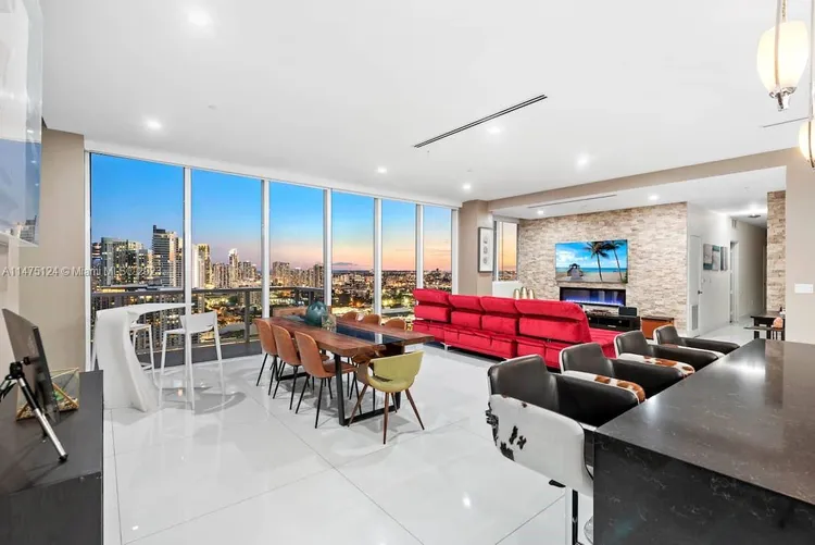 Bay House #PH3 image #12