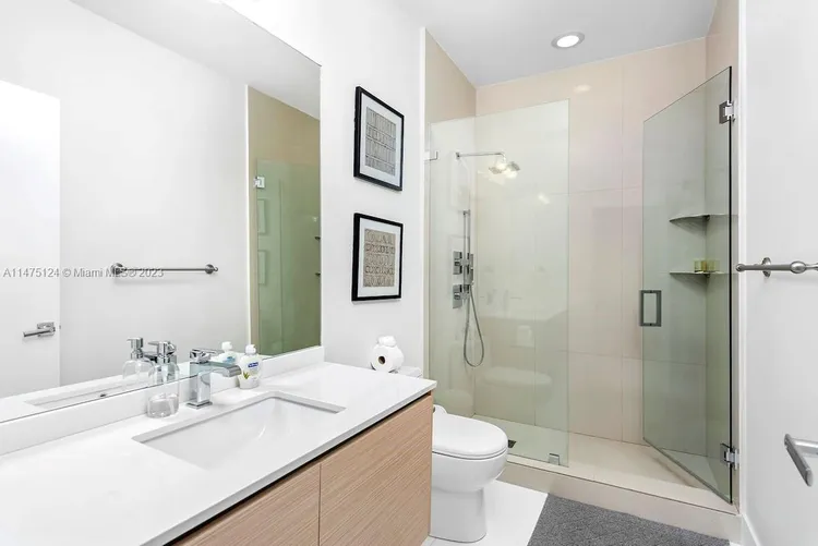 Bay House #PH3 image #27