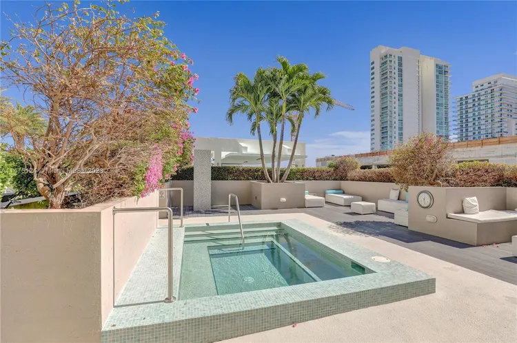 Bay House #PH3 image #31