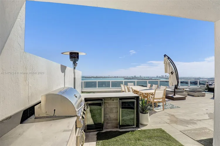 Bay House #PH3 image #7