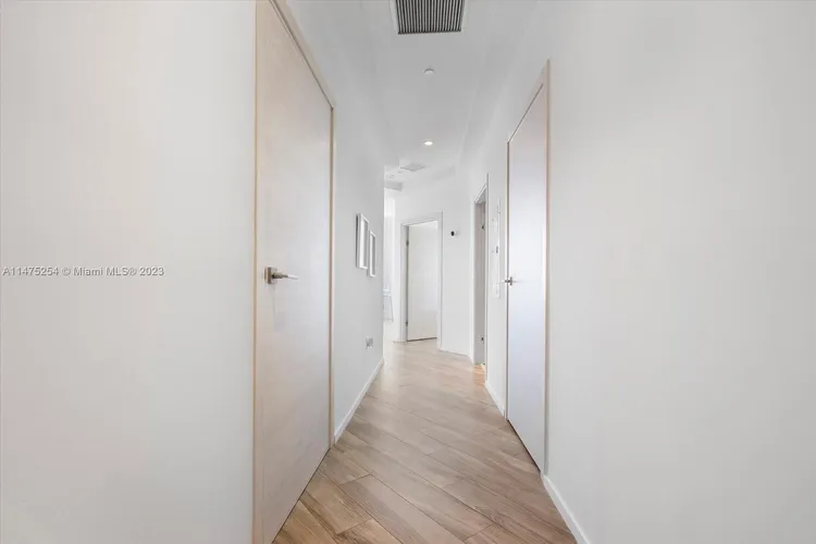 SLS Lux Brickell #5505 image #16
