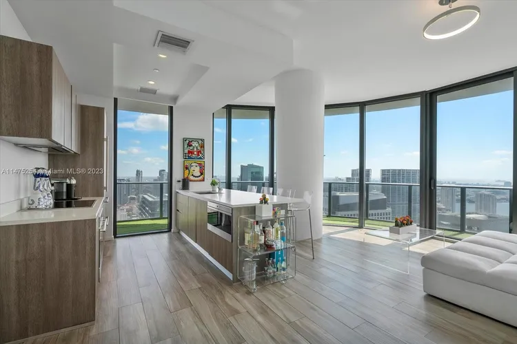SLS Lux Brickell #5505 image #18