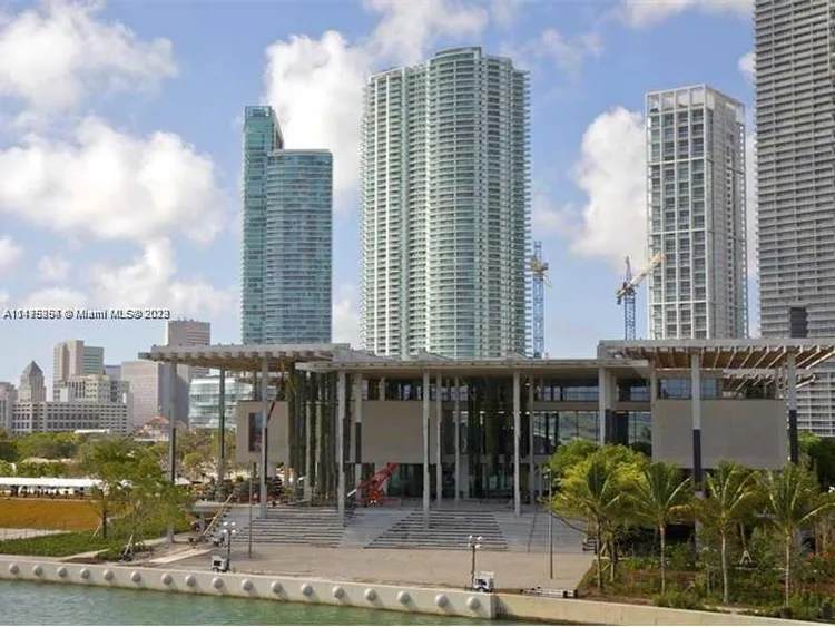 SLS Lux Brickell #5505 image #34