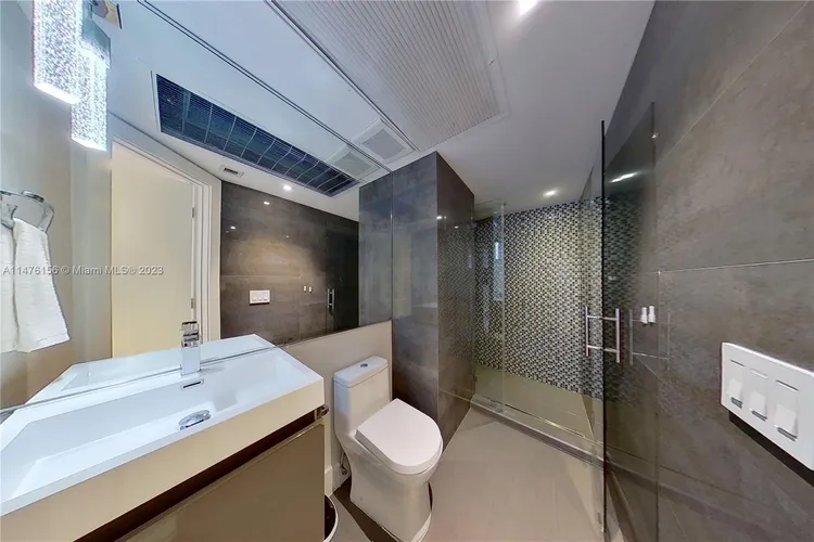 Imperial House #10J image #22