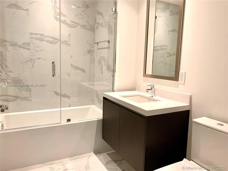 Paramount Miami Worldcenter #3105 image #12