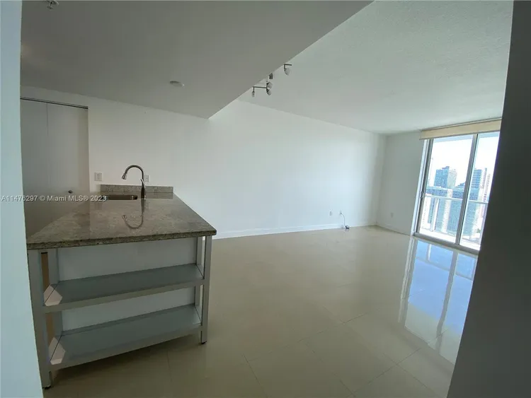 Latitude #4110 image #10