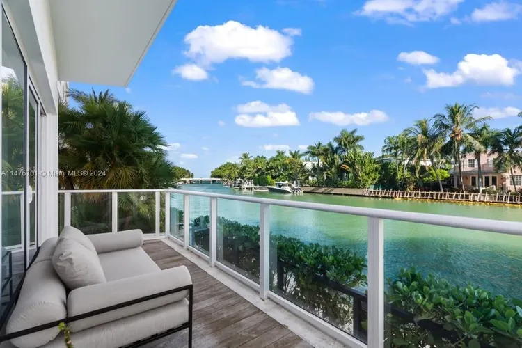 The Ritz-Carlton Residences Mid-Beach #125 image #18