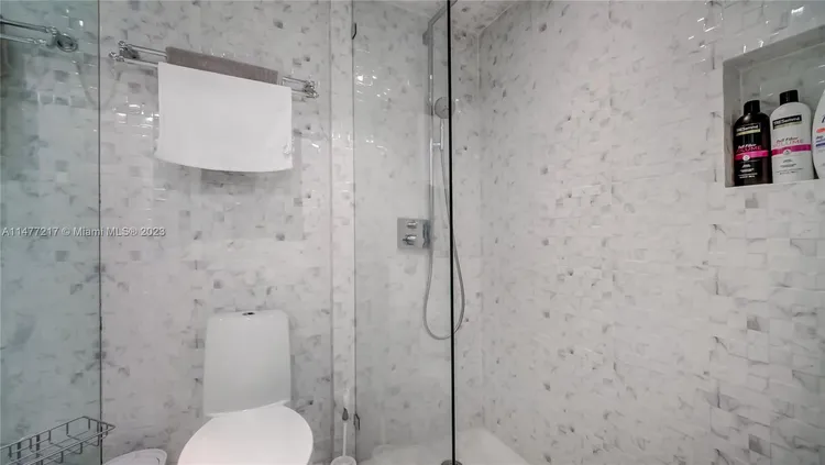 Roney Palace #638 image #12