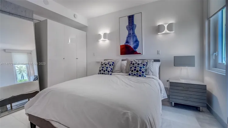 Roney Palace #638 image #27