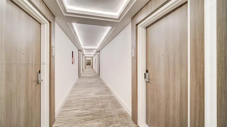 Roney Palace #638 image #34