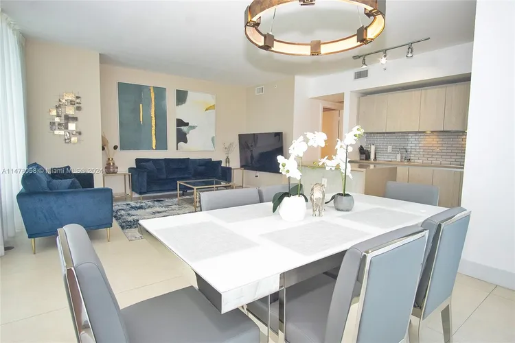 Hyde Resorts & Residences #2702 image #6