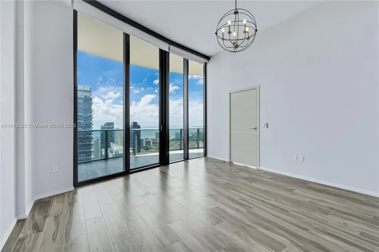 SLS Lux Brickell #5601 image #16