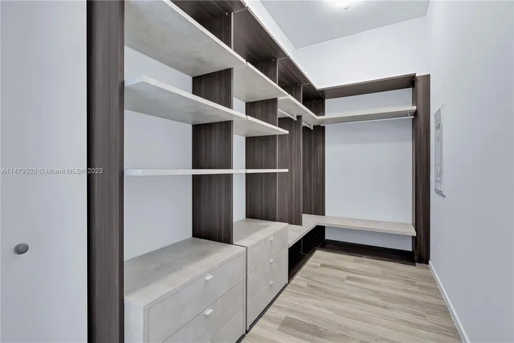 SLS Lux Brickell #5601 image #18