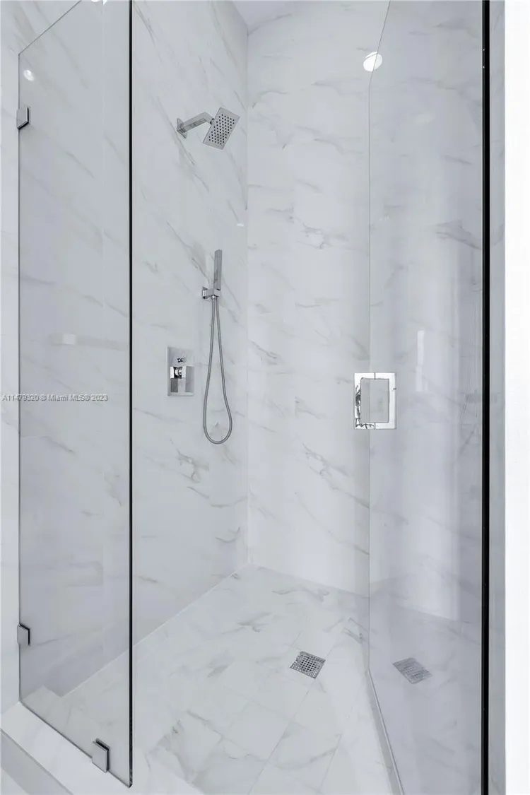 SLS Lux Brickell #5601 image #30