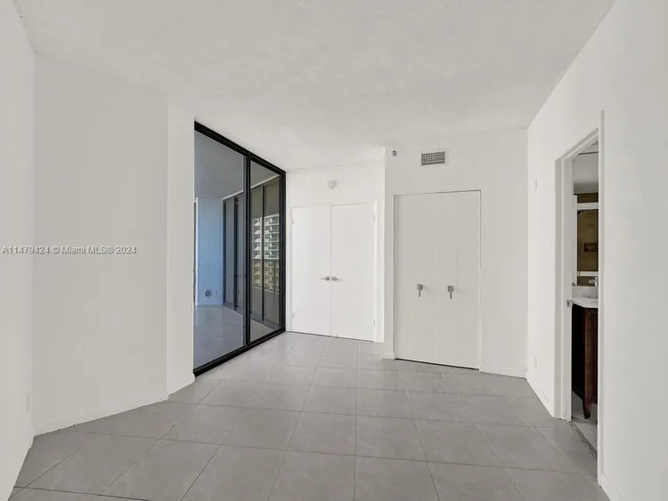 Hamptons West #710 image #41