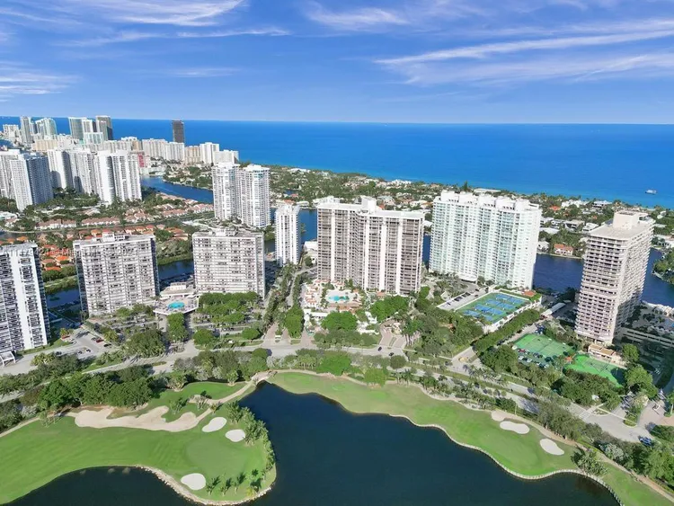 Hamptons West #710 image #61