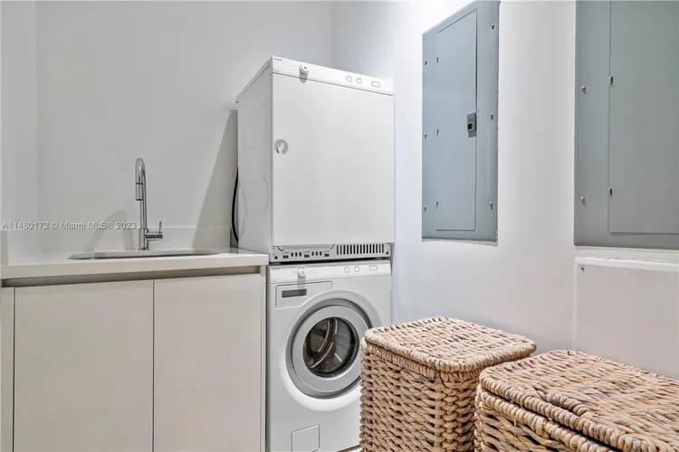 1 Hotel & Homes #PH-1607 image #24