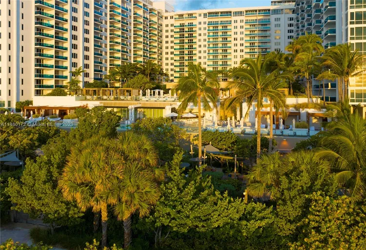 1 Hotel & Homes #PH-1607 image #29