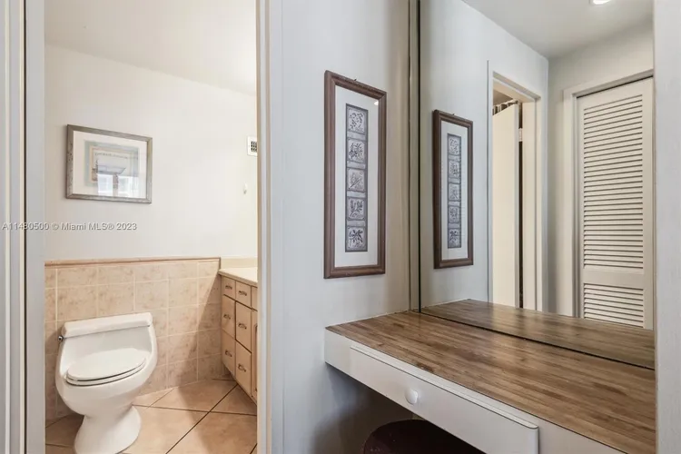 Alexander Towers #918 image #10