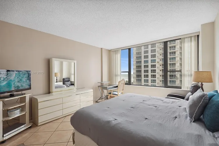 Alexander Towers #918 image #9