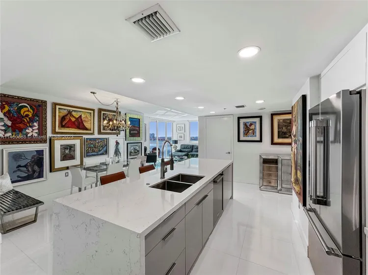 Onyx #1001 image #12