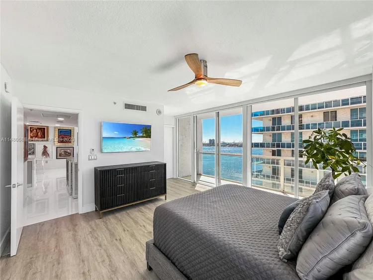 Onyx #1001 image #20