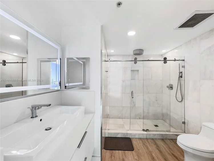 Onyx #1001 image #22