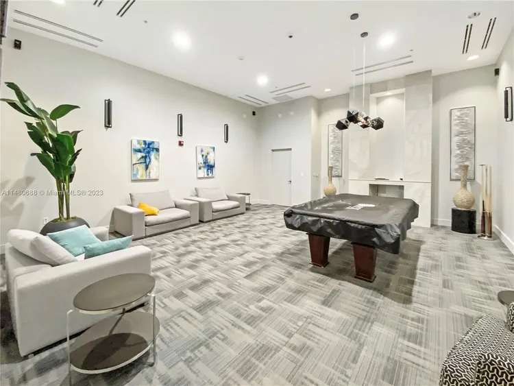 Onyx #1001 image #35