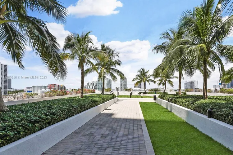 Onyx #1001 image #48