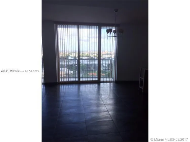 Latitude #1400 image #10