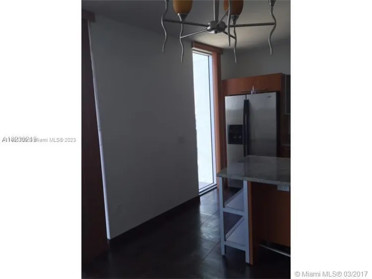 Latitude #1400 image #12