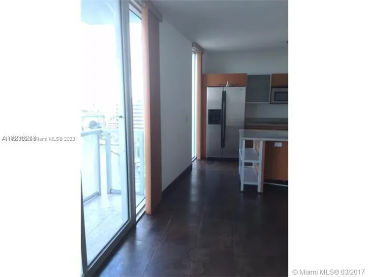 Latitude #1400 image #7