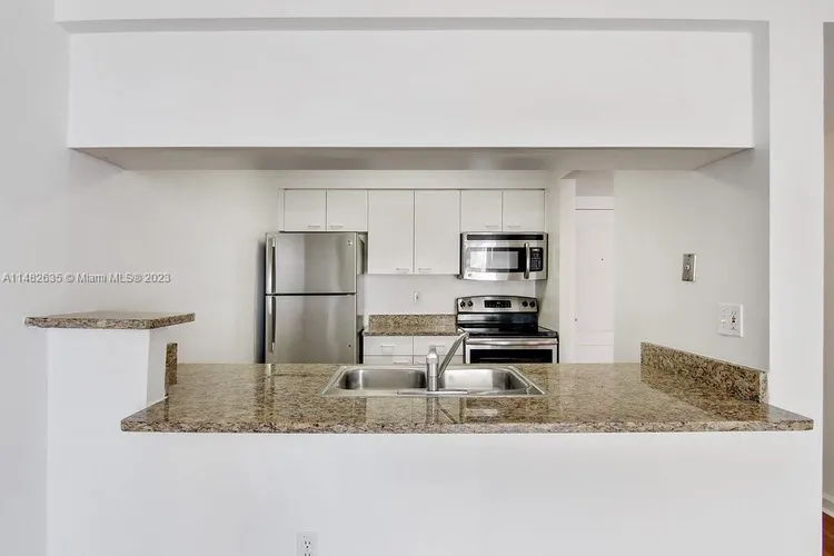 Bay Parc #34N image #20